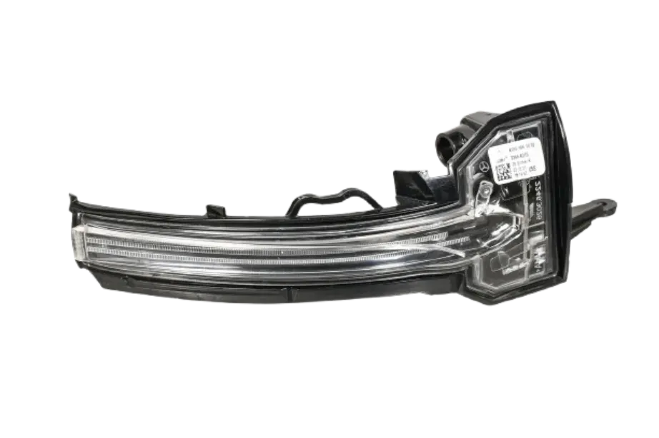 TURN SIGNAL LAMP / OUTSIDE MIRROR / RIGHT